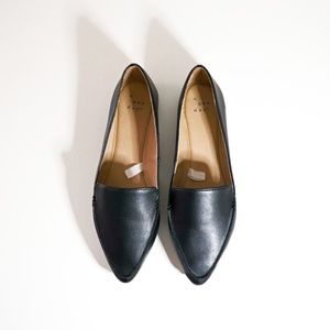 Wmn's Blk Loafers sz 7